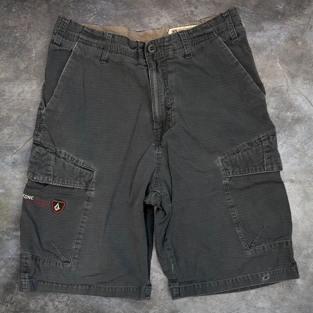 Vintage Volcom Stone Scout Ripstop Distressed Cargo Shorts Mens 32x11 Skater Y2K